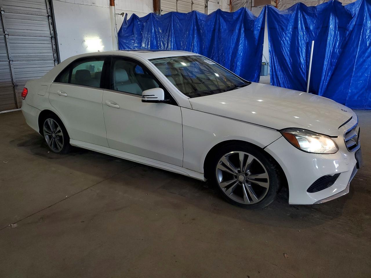 2016 Mercedes-Benz E 350 4Matic - Фото 4