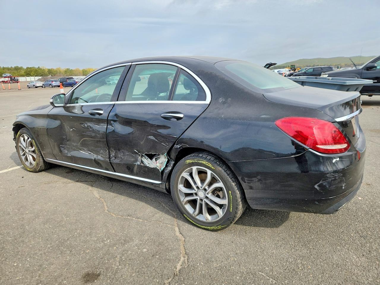2015 Mercedes-Benz C 300 4Matic - Фото 2