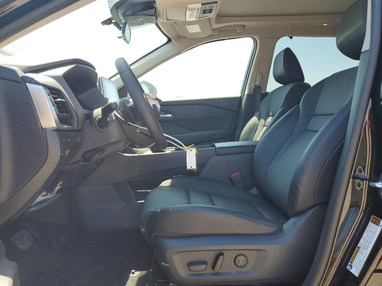 2025 Nissan Rogue Sv - Image 7