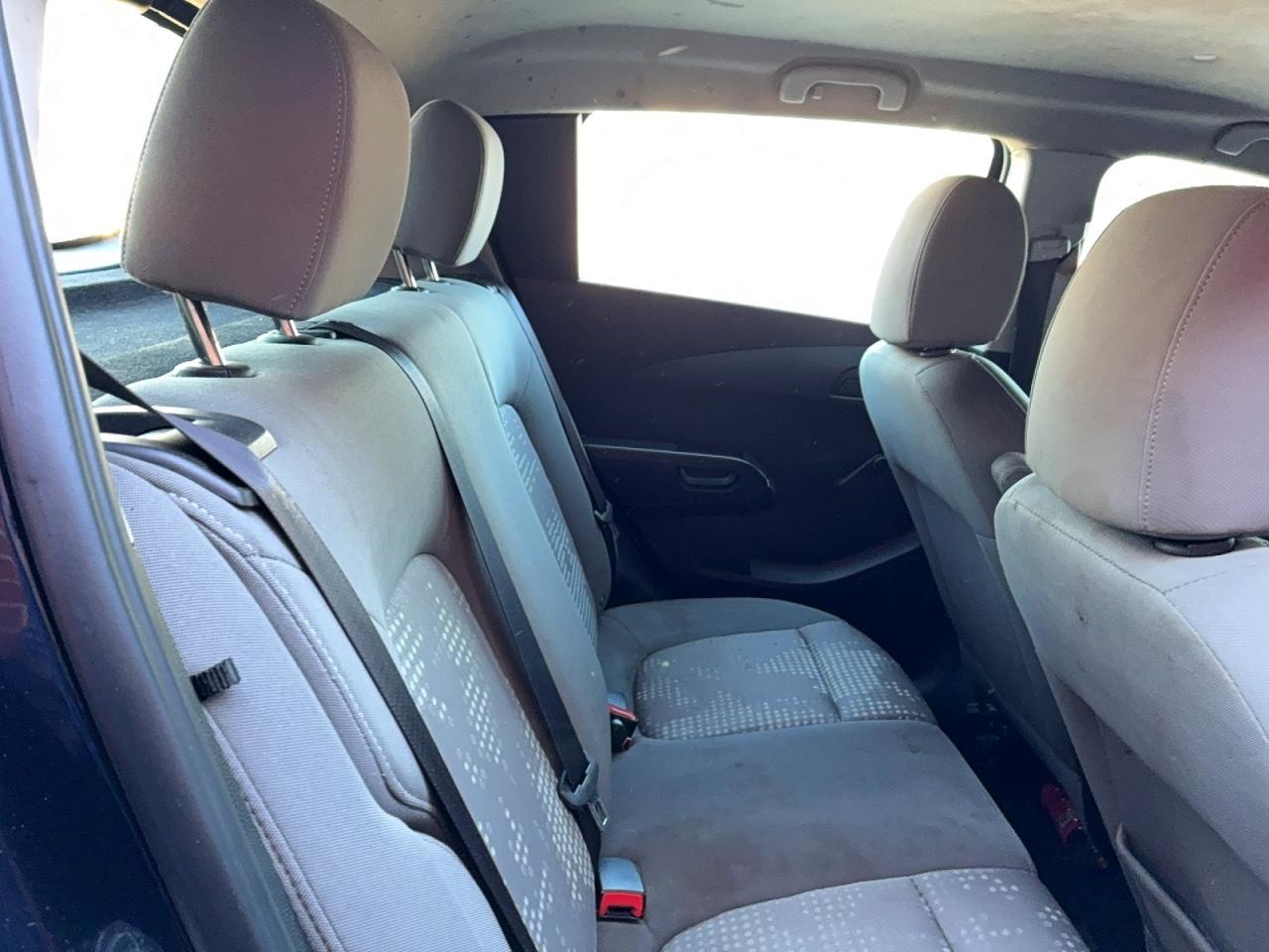 2015 Chevrolet Sonic Ls - Image 6