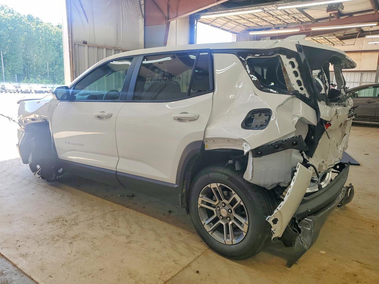 2026 GMC Terrain Elevation - Фото 2