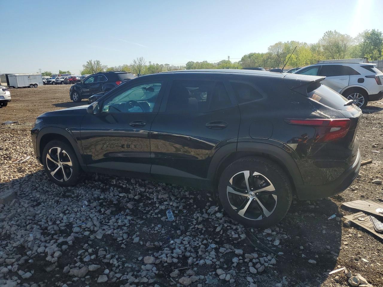 2024 Chevrolet Trax 1Rs - Фото 2
