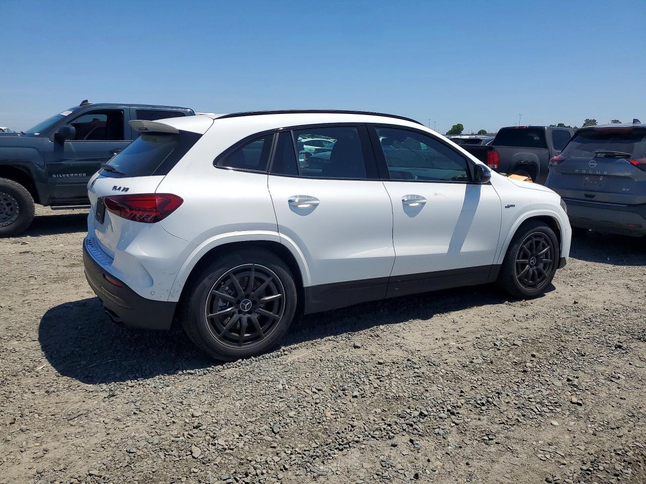 2025 Mercedes-Benz Gla 35 Amg - Image 3