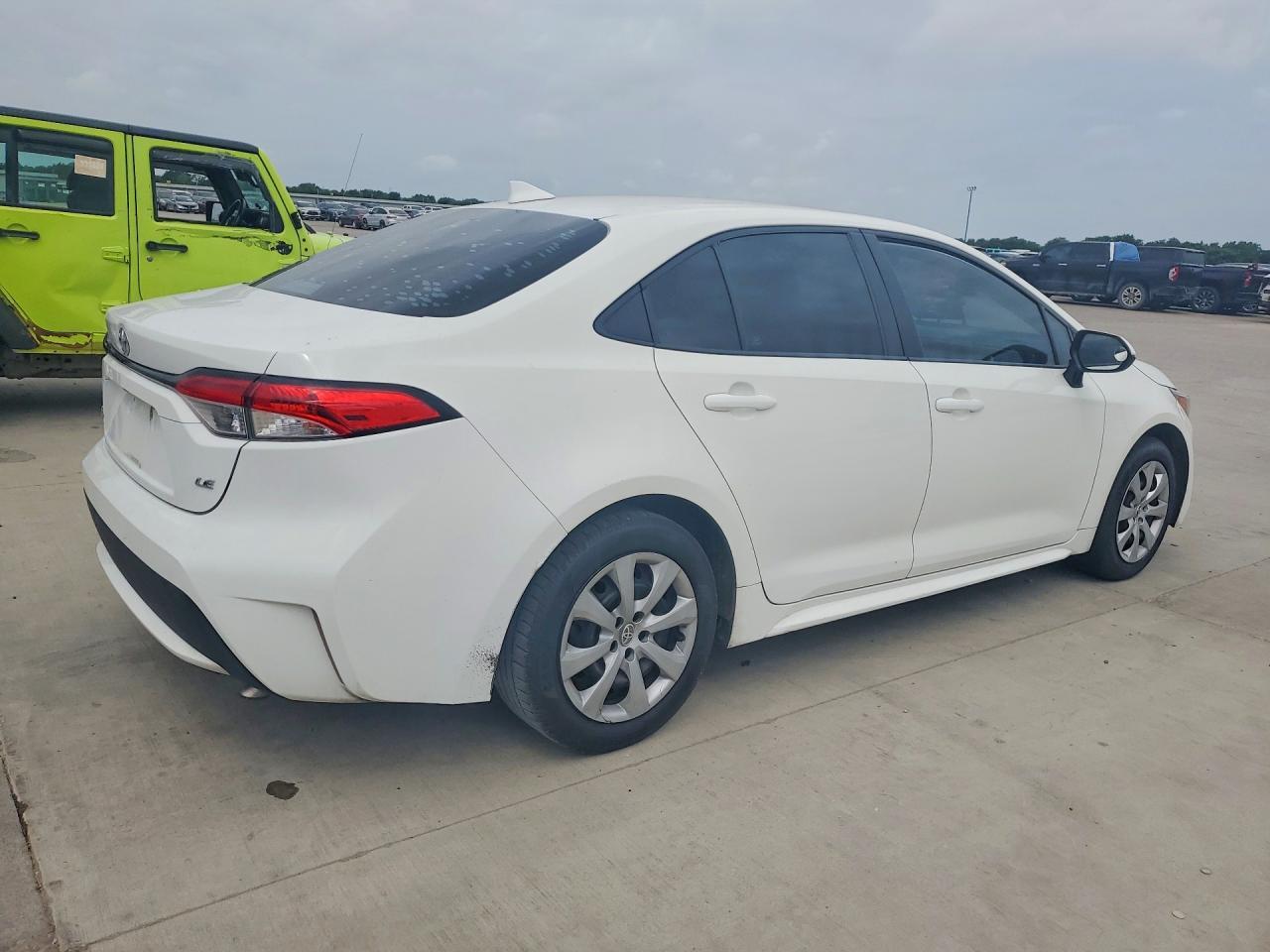 2020 Toyota Corolla Le - Image 3
