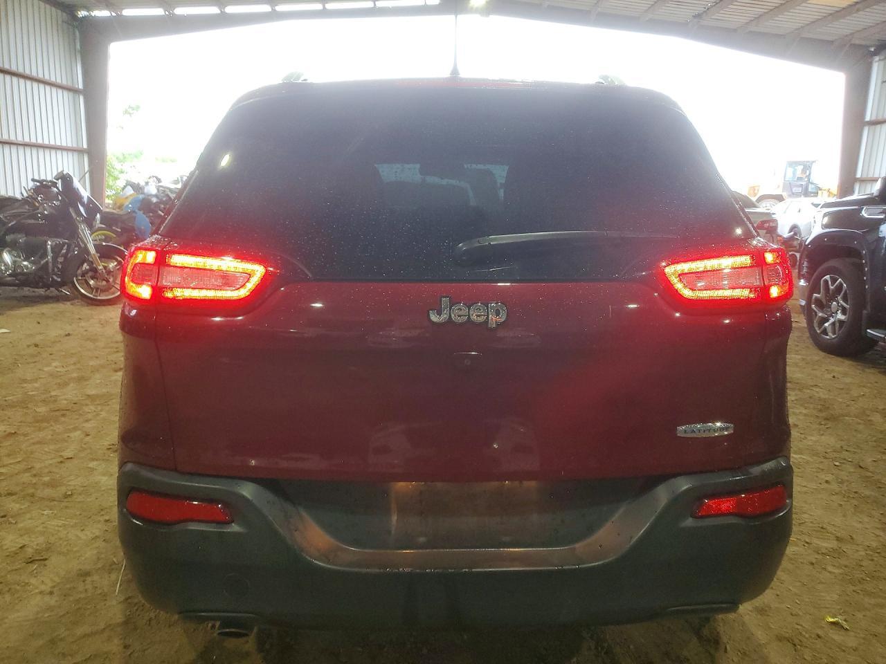 2018 Jeep Cherokee Latitude Plus - Фото 6