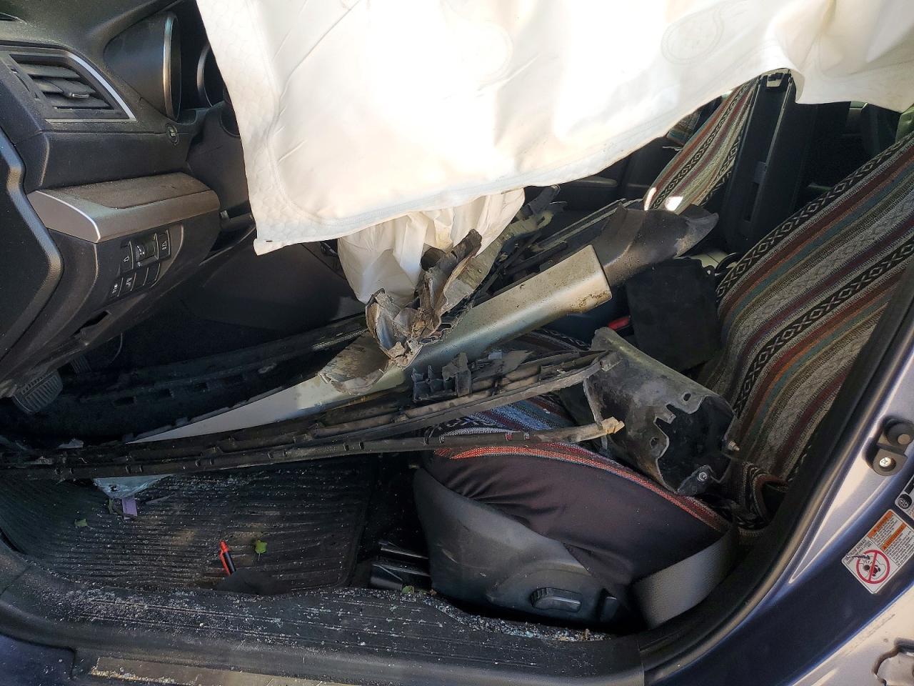 2015 Subaru Outback 3.6R Limited - Image 7