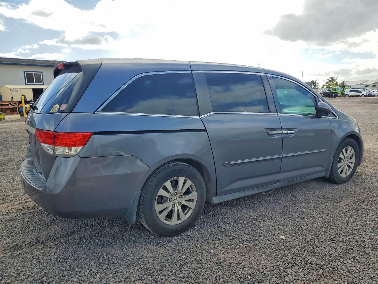 2016 Honda Odyssey Exl - Image 3
