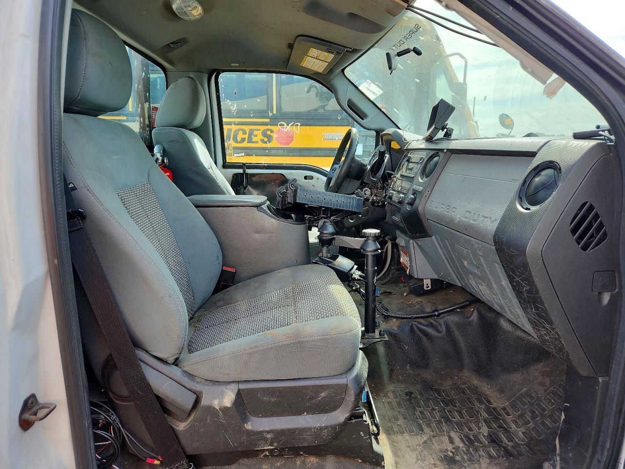 2013 Ford F450 Super Duty Bucket Truck - Фото 5