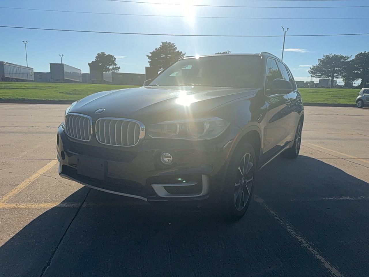 2017 BMW X5 xDrive35I - Фото 2