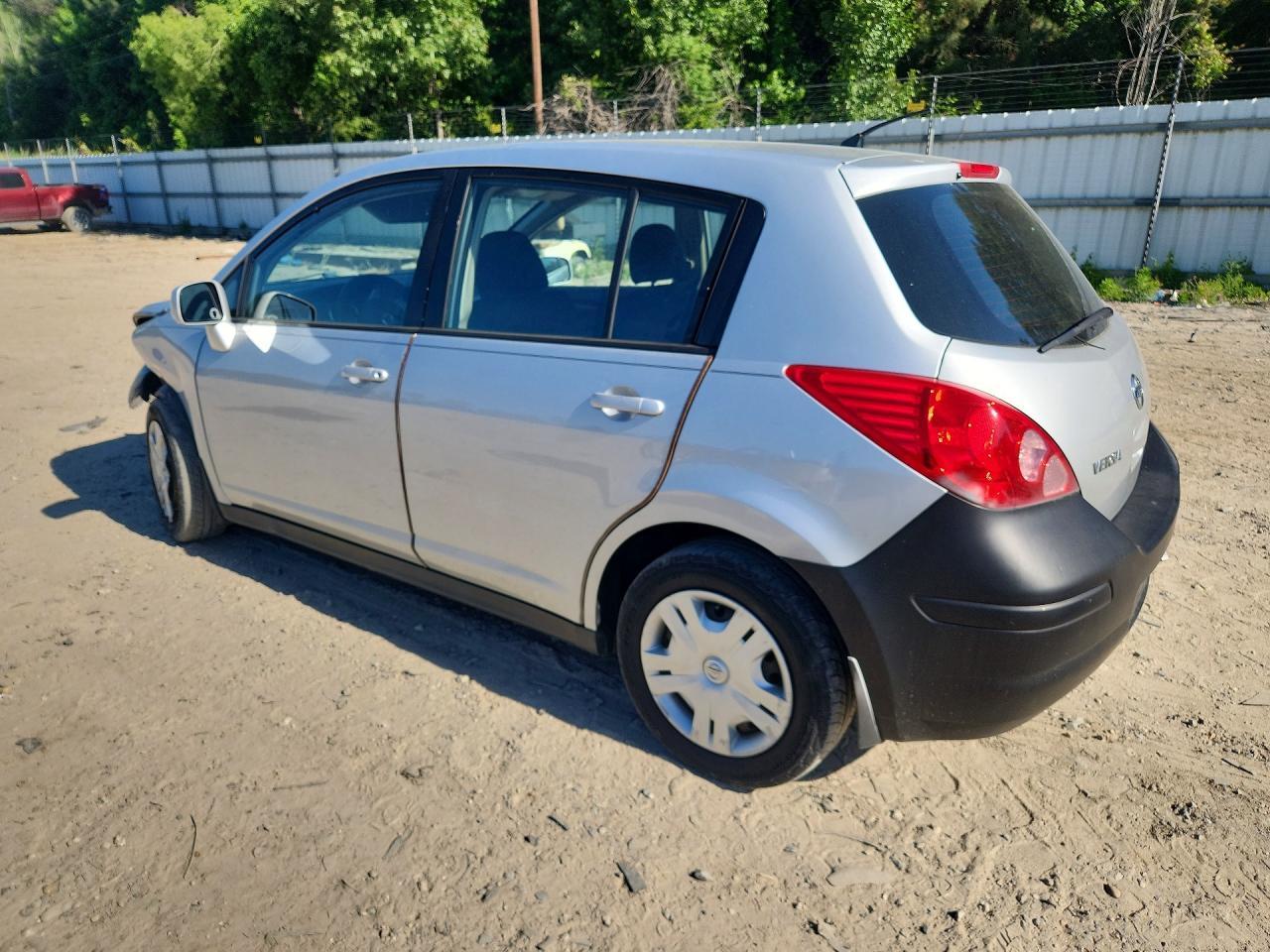 2012 Nissan Versa 1.8 S - Фото 2
