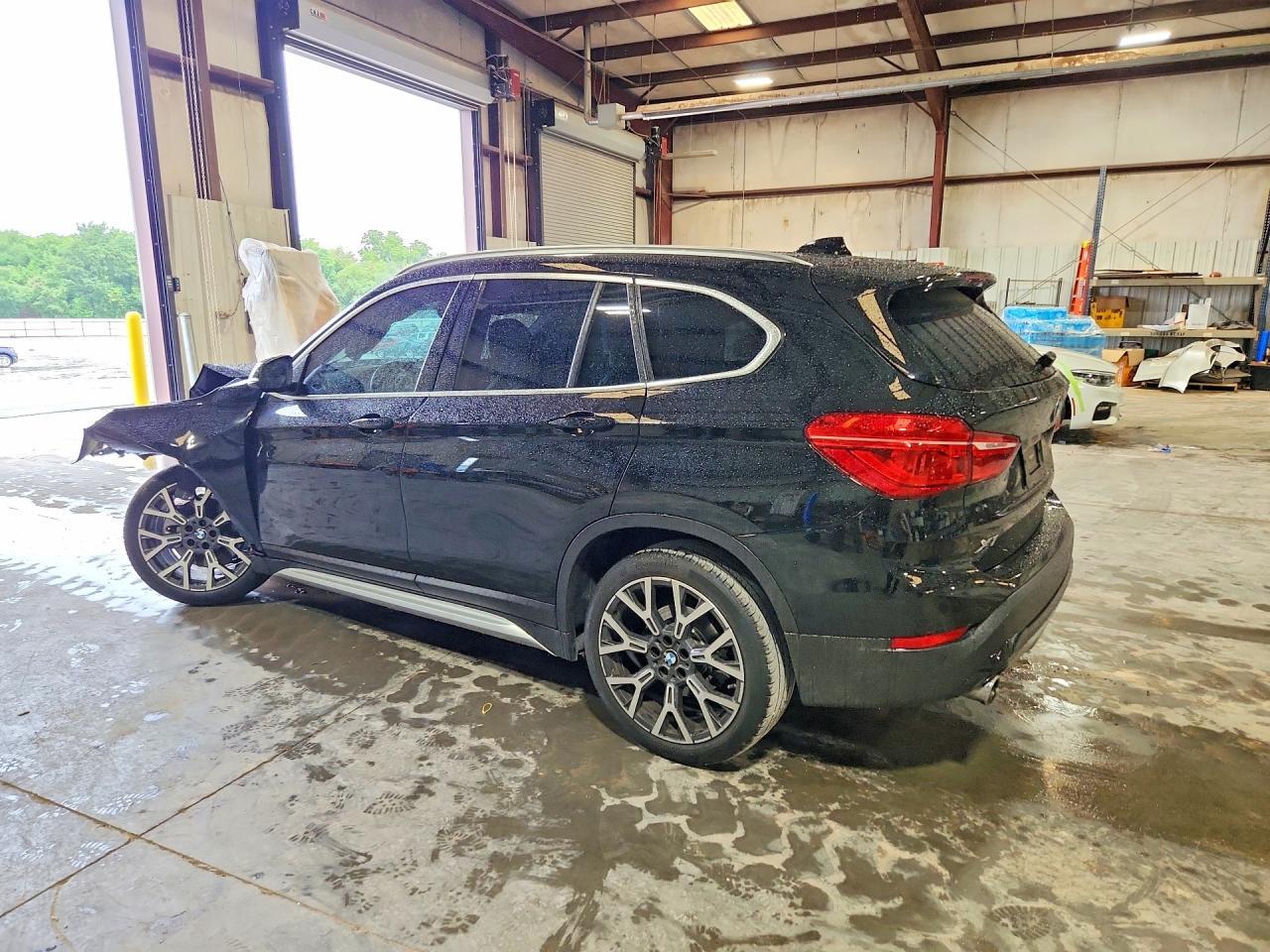 2021 BMW X1 Sdrive28I - Фото 2