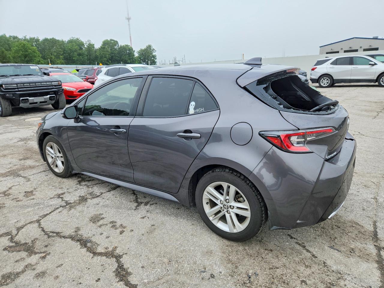 2021 Toyota Corolla Hatchback Se - Фото 2