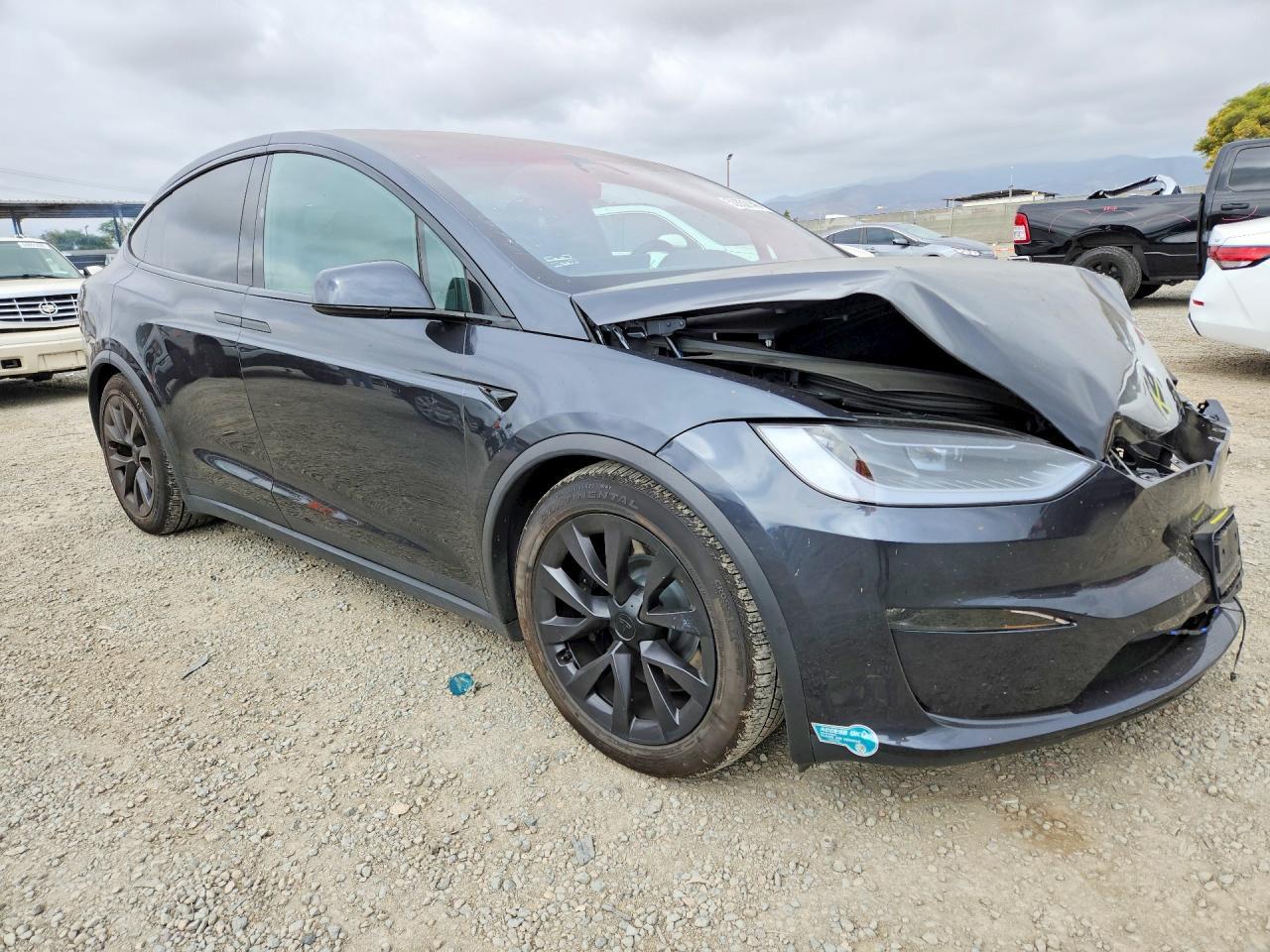 2025 Tesla Model X - Фото 4
