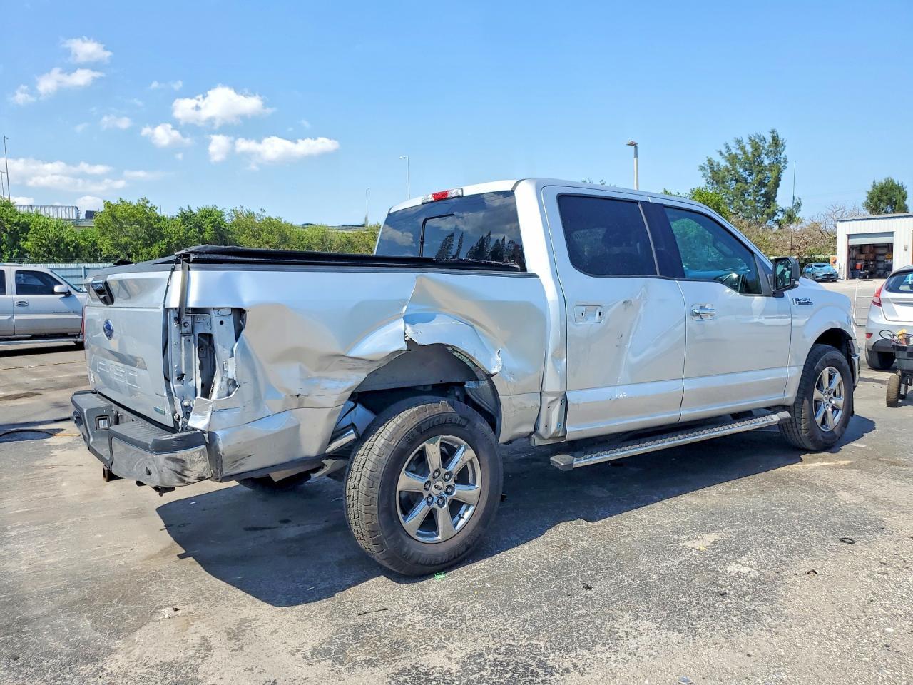 2018 Ford F150 Supercrew - Фото 3