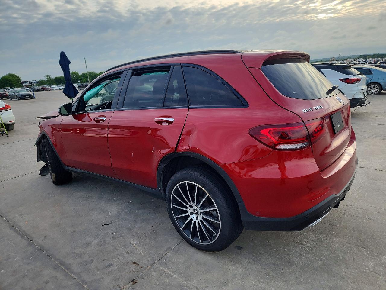 2021 Mercedes-Benz Glc 300 4Matic - Фото 2