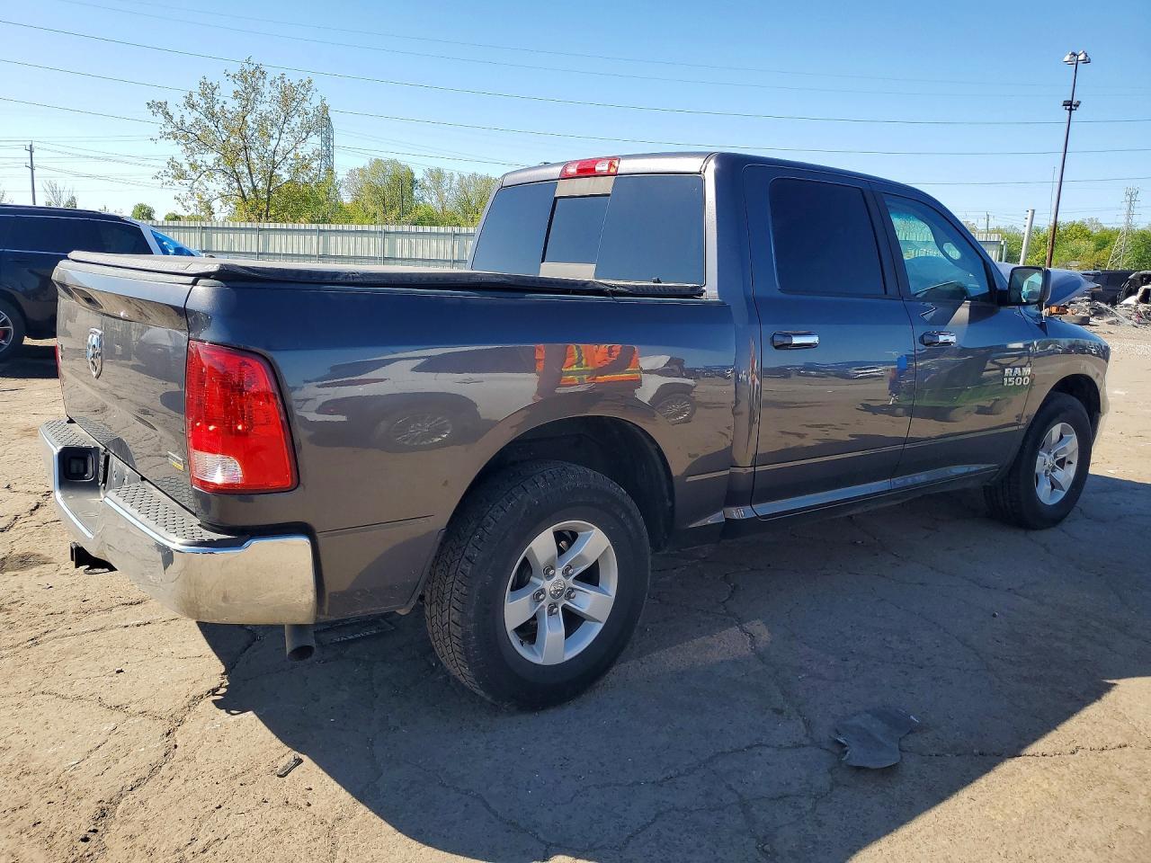 2016 Ram 1500 Slt - Image 3