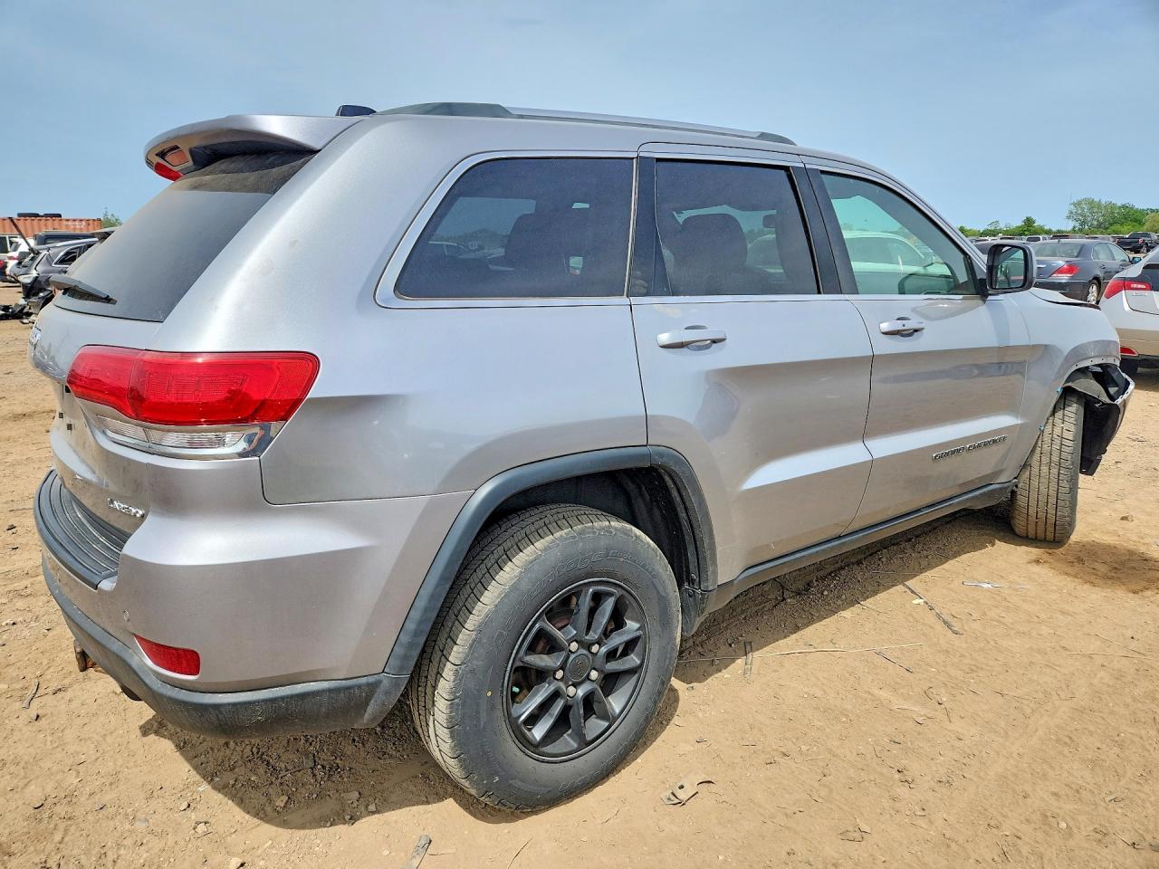 2018 Jeep Grand Cherokee Laredo - Фото 3