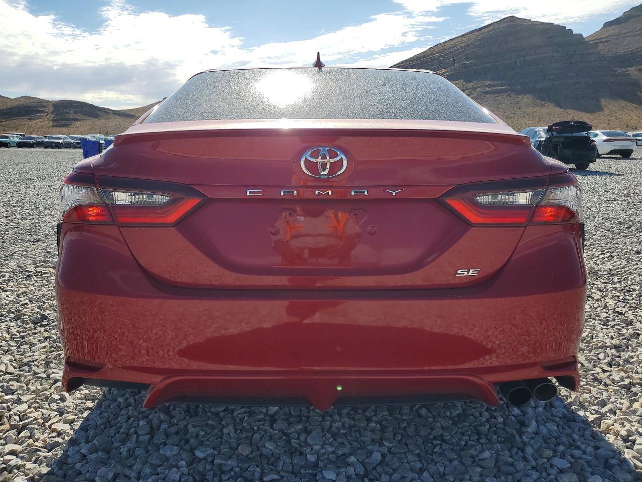 2022 Toyota Camry Se - Фото 6
