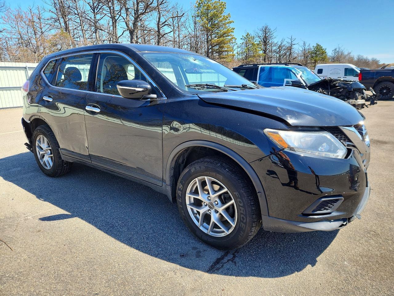 2015 Nissan Rogue S - Фото 4