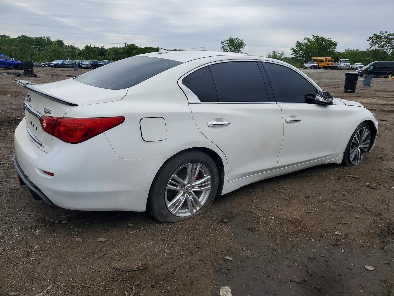 2015 Infiniti Q50 Premium - Фото 3