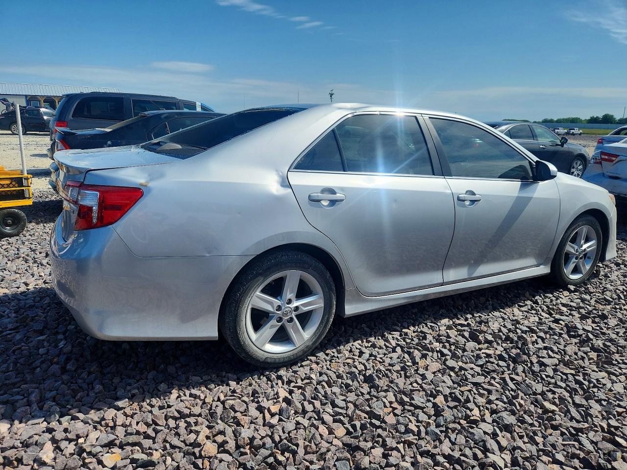 2013 Toyota Camry Se - Image 3