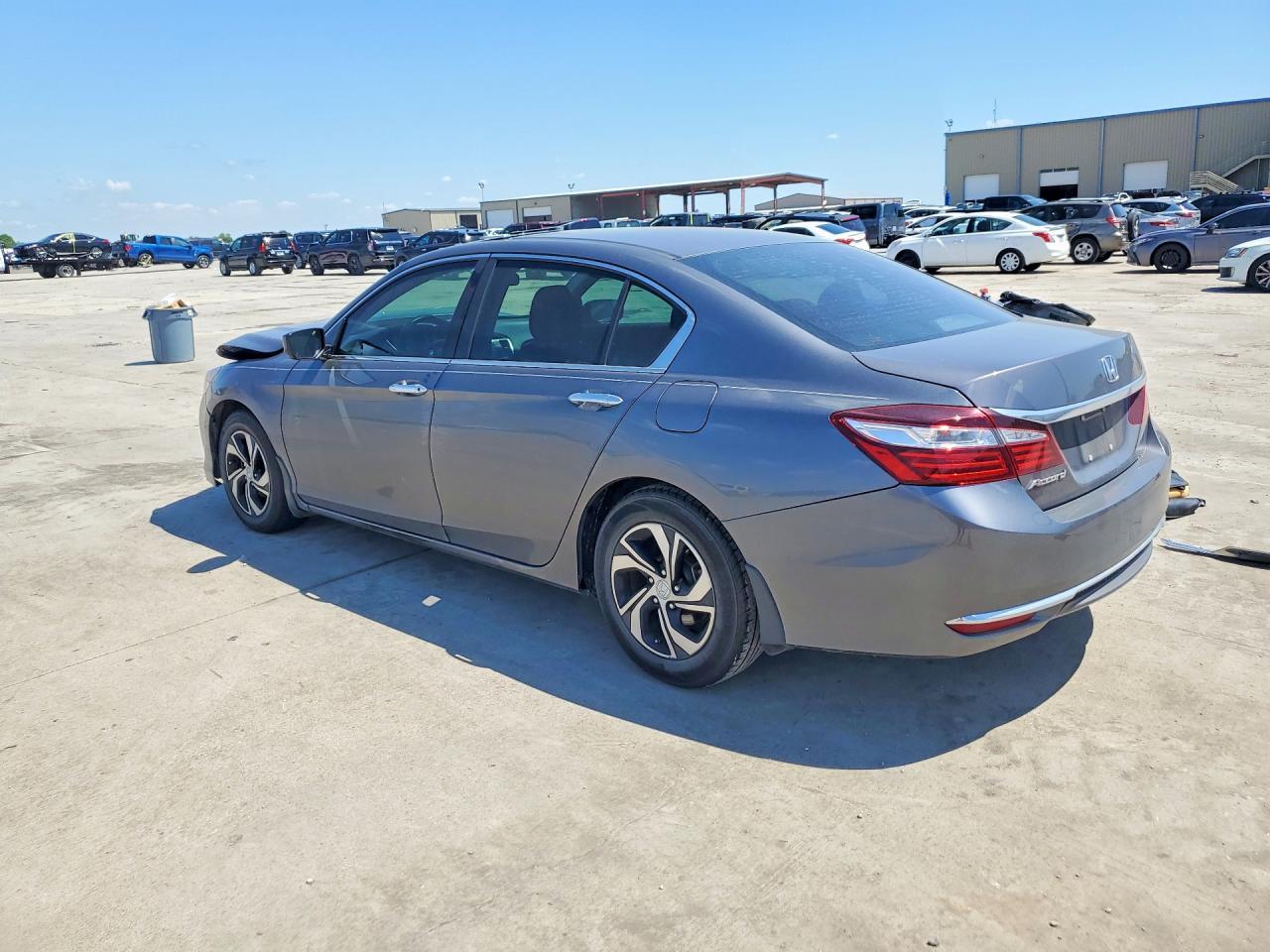 2017 Honda Accord Lx - Фото 2