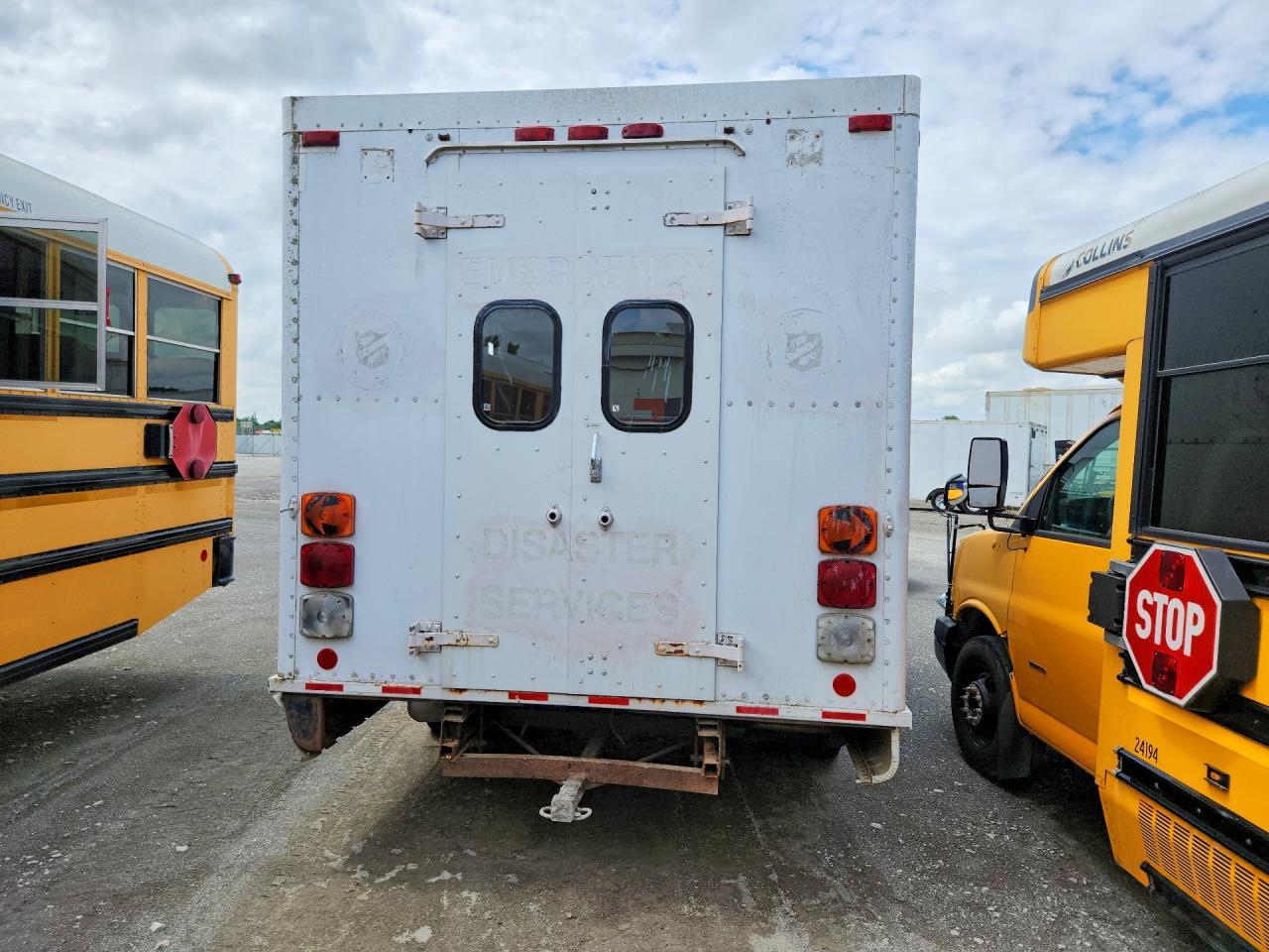 1995 Ford E350 Box Truck - Image 6