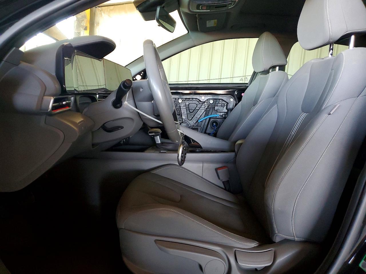 2024 Hyundai Elantra Sel - Image 7