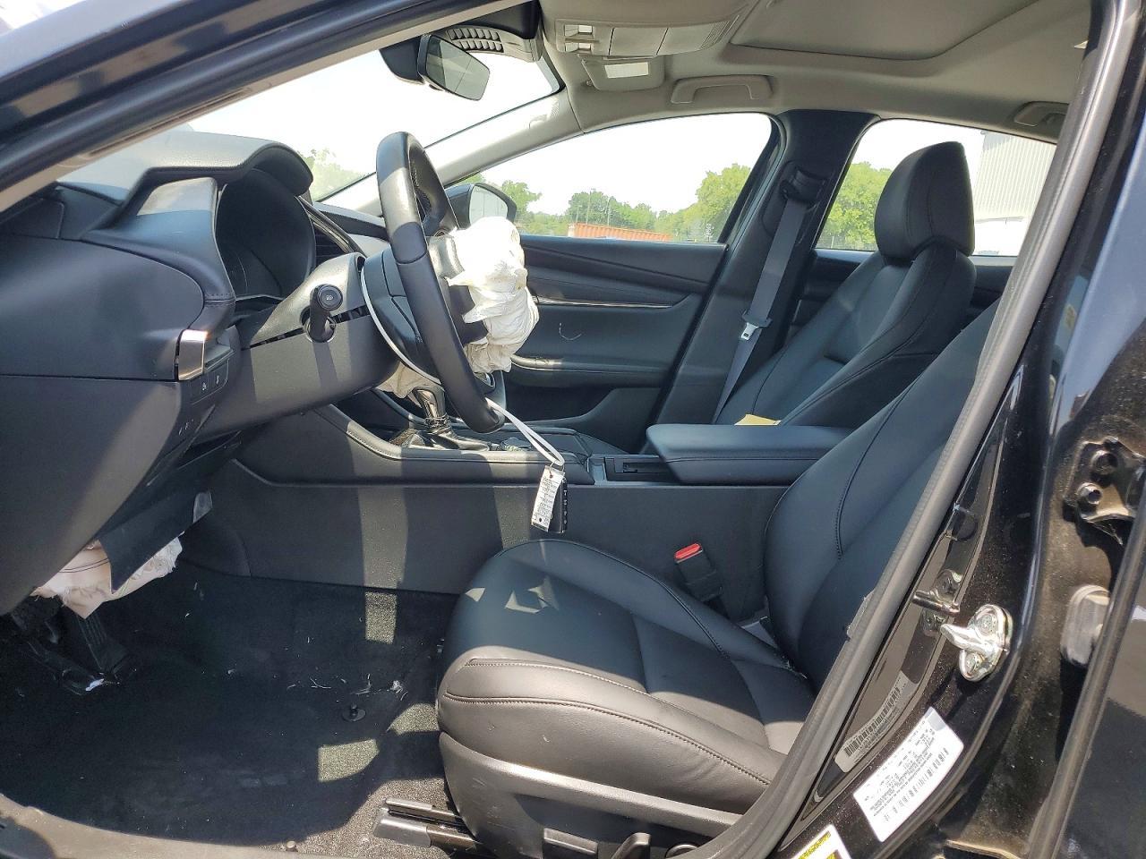 2025 Mazda 3 Preferred - Фото 7
