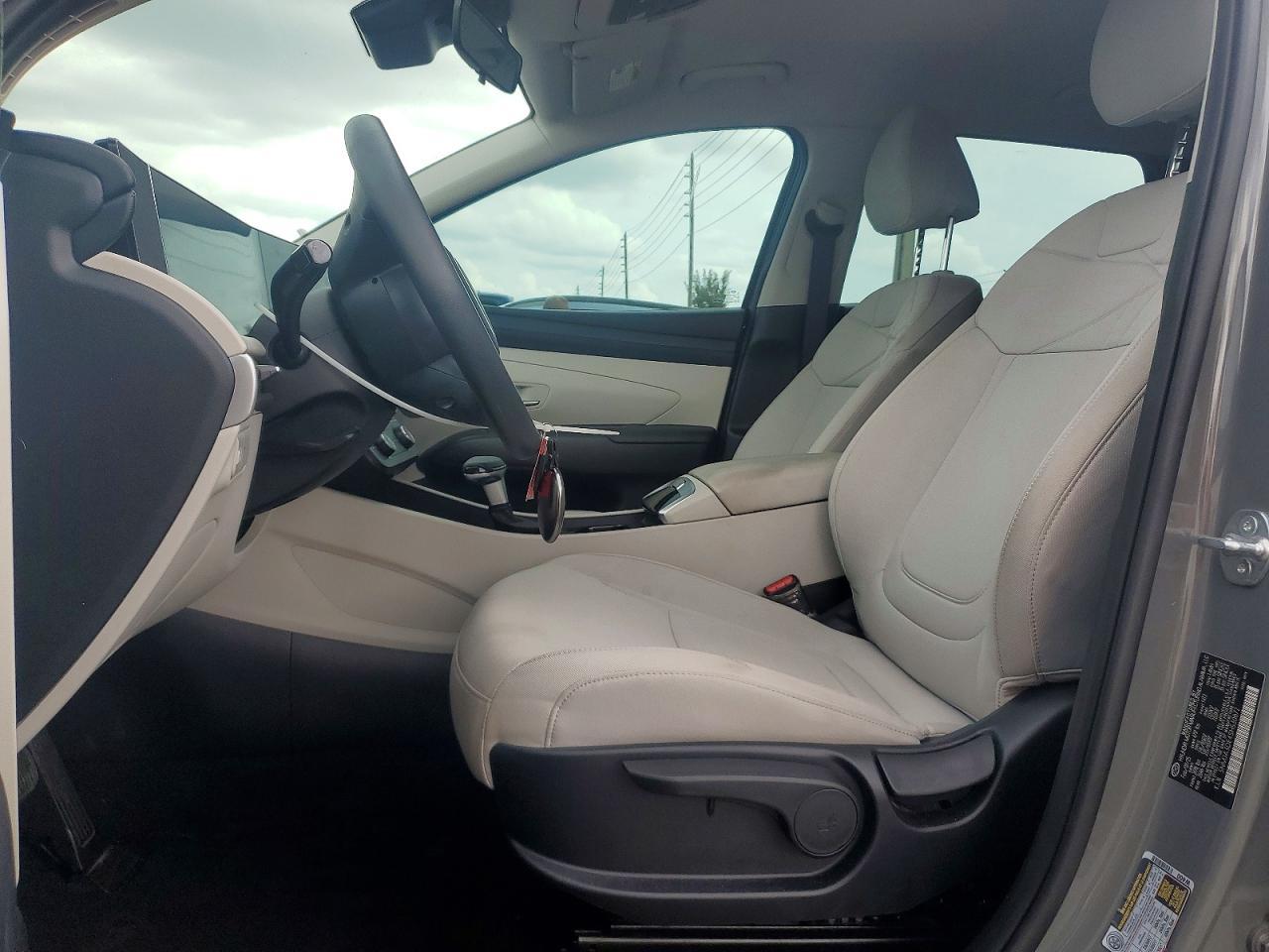 2025 Hyundai Tucson Se - Image 7