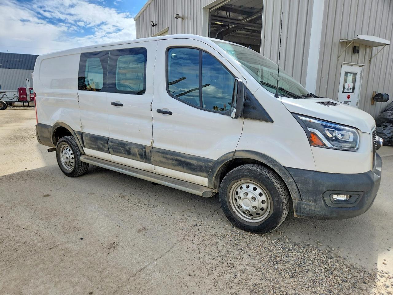 2023 Ford Transit 250 Delivery Van - Фото 4