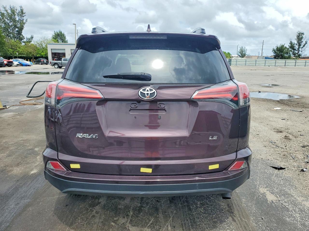 2018 Toyota Rav4 - Image 6