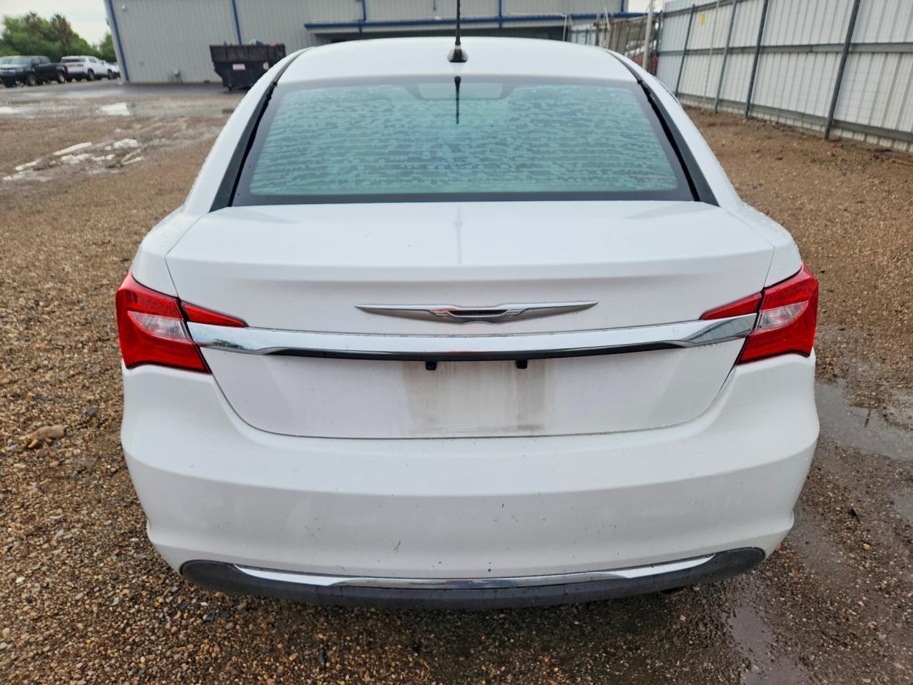 2014 Chrysler 200 Lx - Image 6