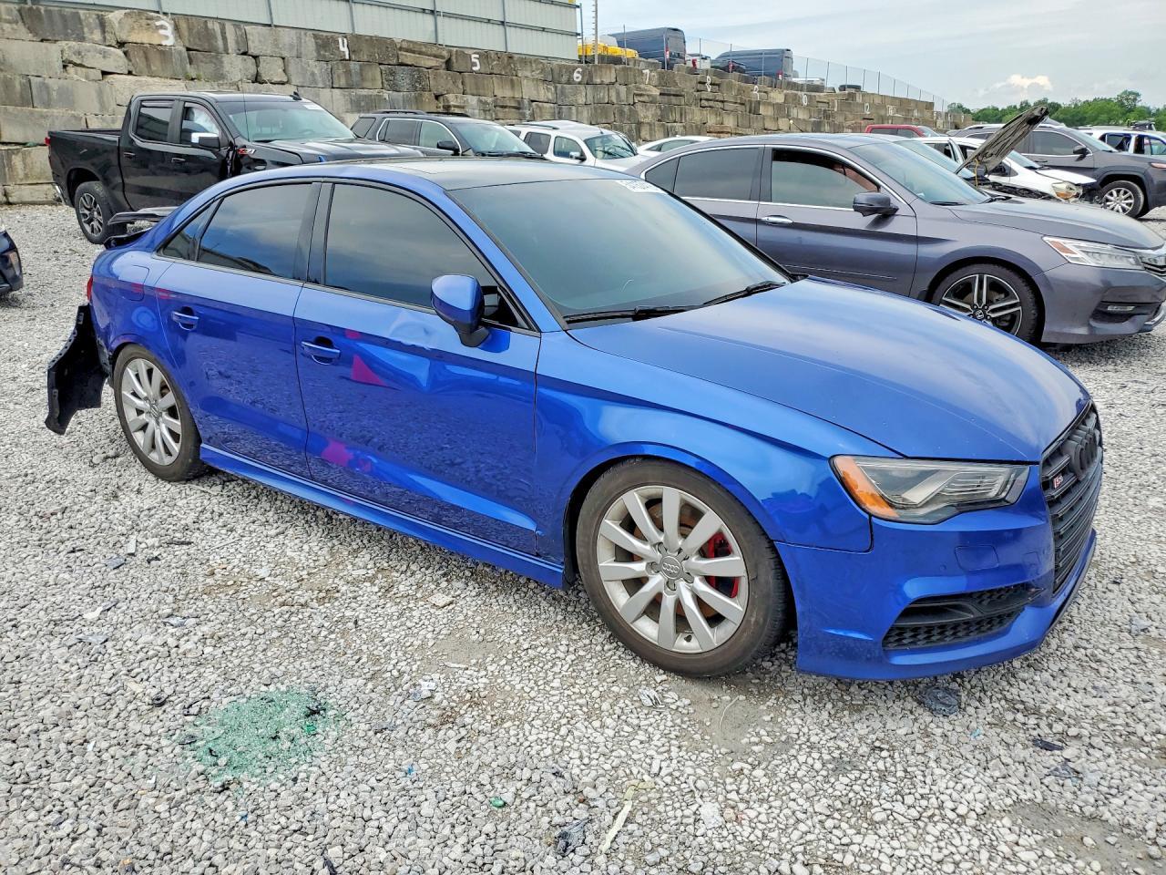 2016 Audi S3 Premium Plus - Image 4