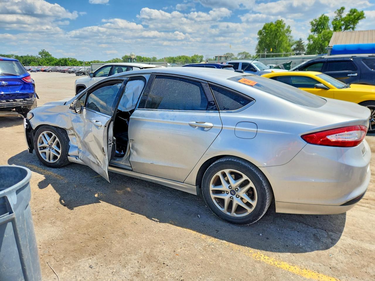 2015 Ford Fusion - Image 2