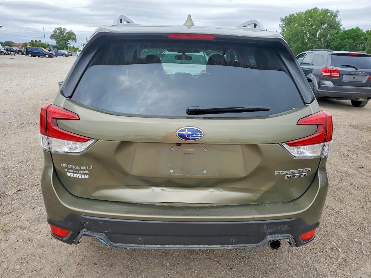 2022 Subaru Forester Touring - Фото 6