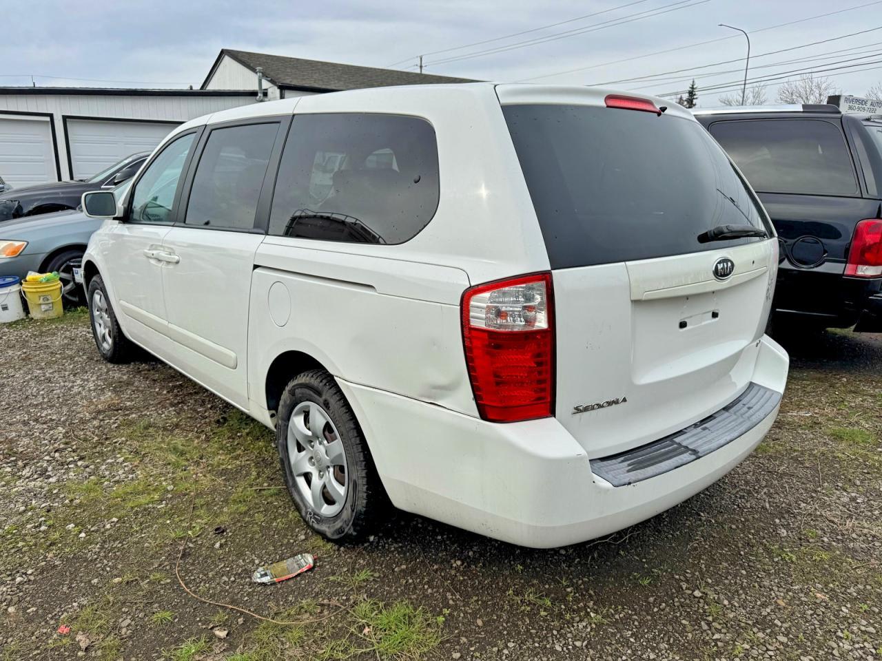 2006 Kia Sedona Lx - Image 3