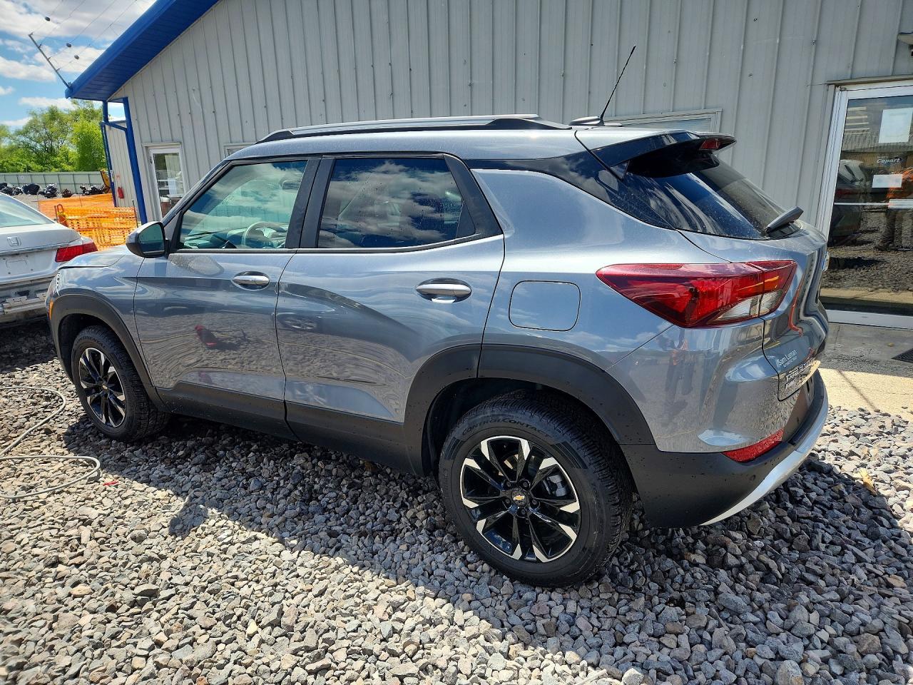 2021 Chevrolet Trailblazer Lt - Image 2