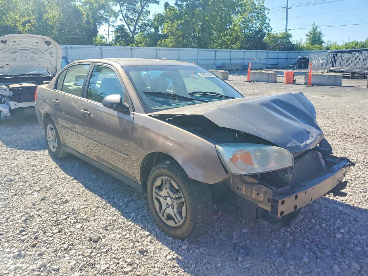 2007 Chevrolet Malibu Ls - Image 4