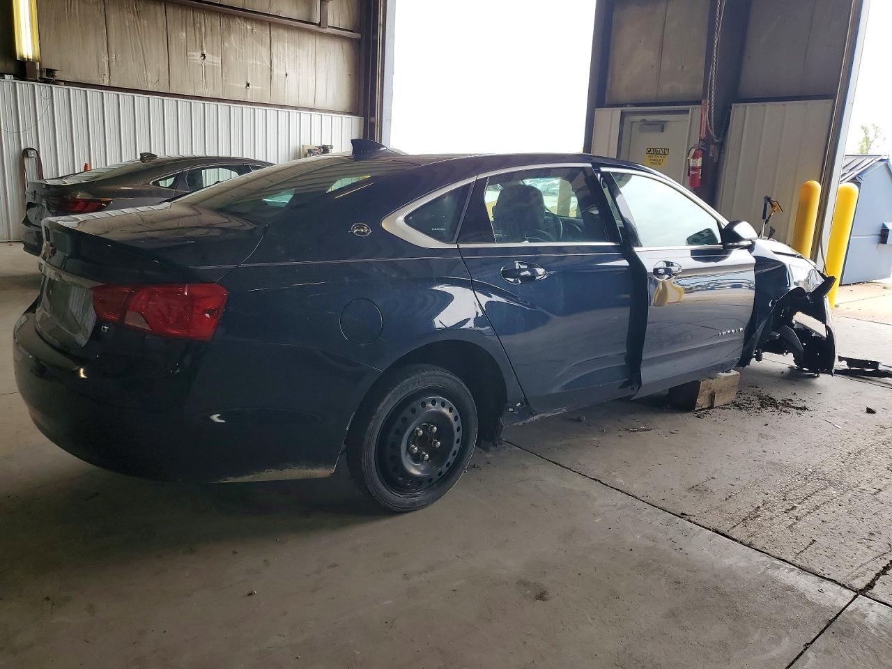 2017 Chevrolet Impala Lt - Фото 3