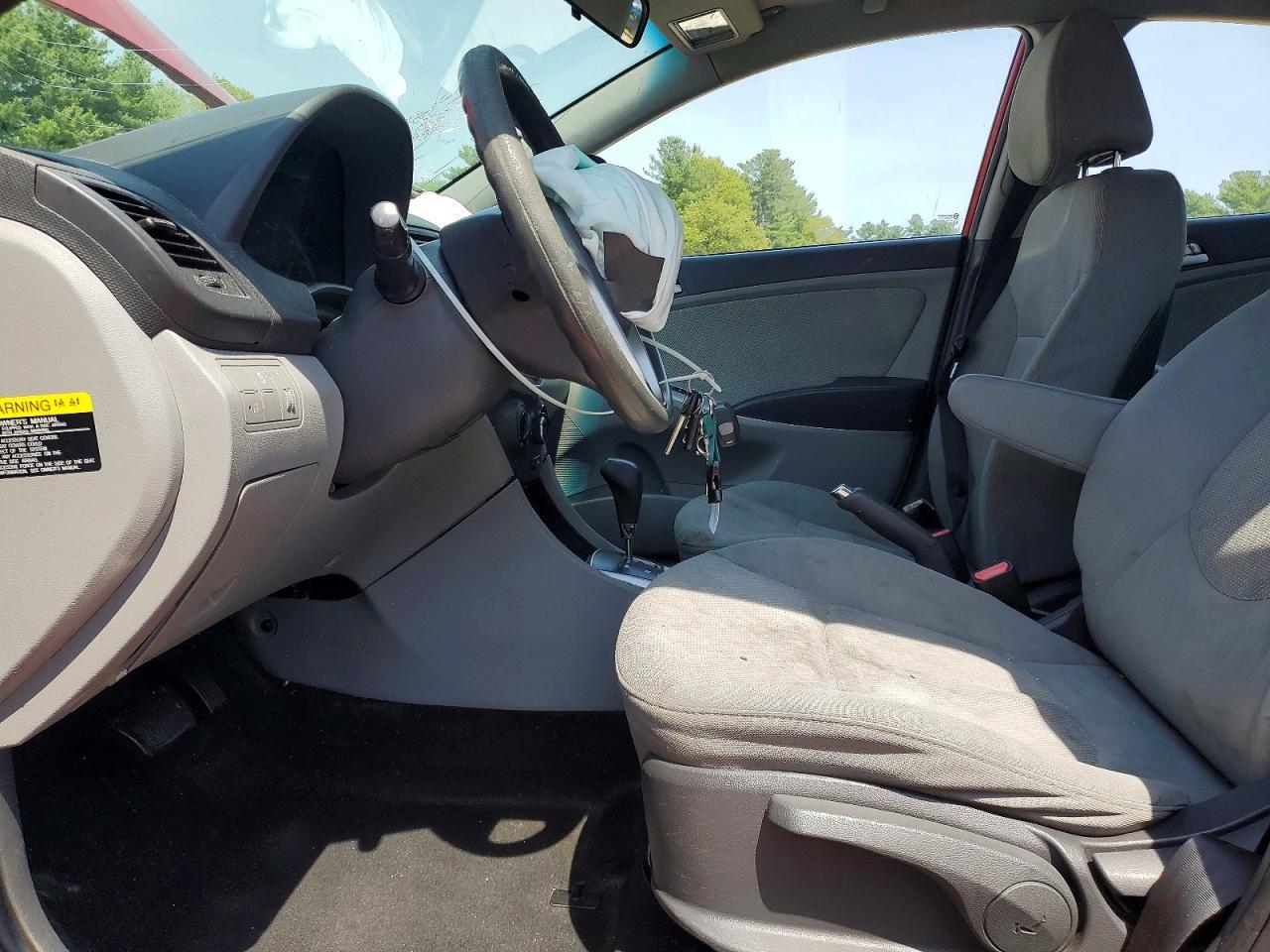 2013 Hyundai Accent Gls - Image 7