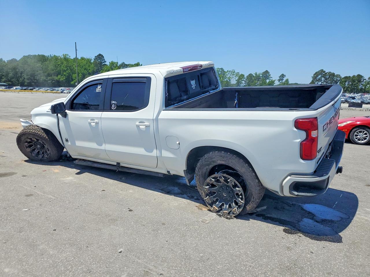 2021 Chevrolet Silverado K1500 Rst - Фото 2
