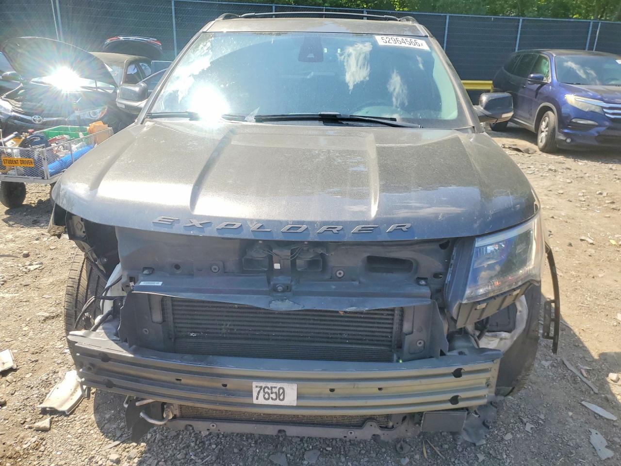 2018 Ford Explorer Sport - Image 5