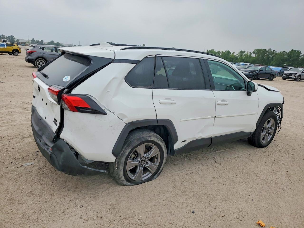 2023 Toyota Rav4 Hybrid Xle - Фото 3