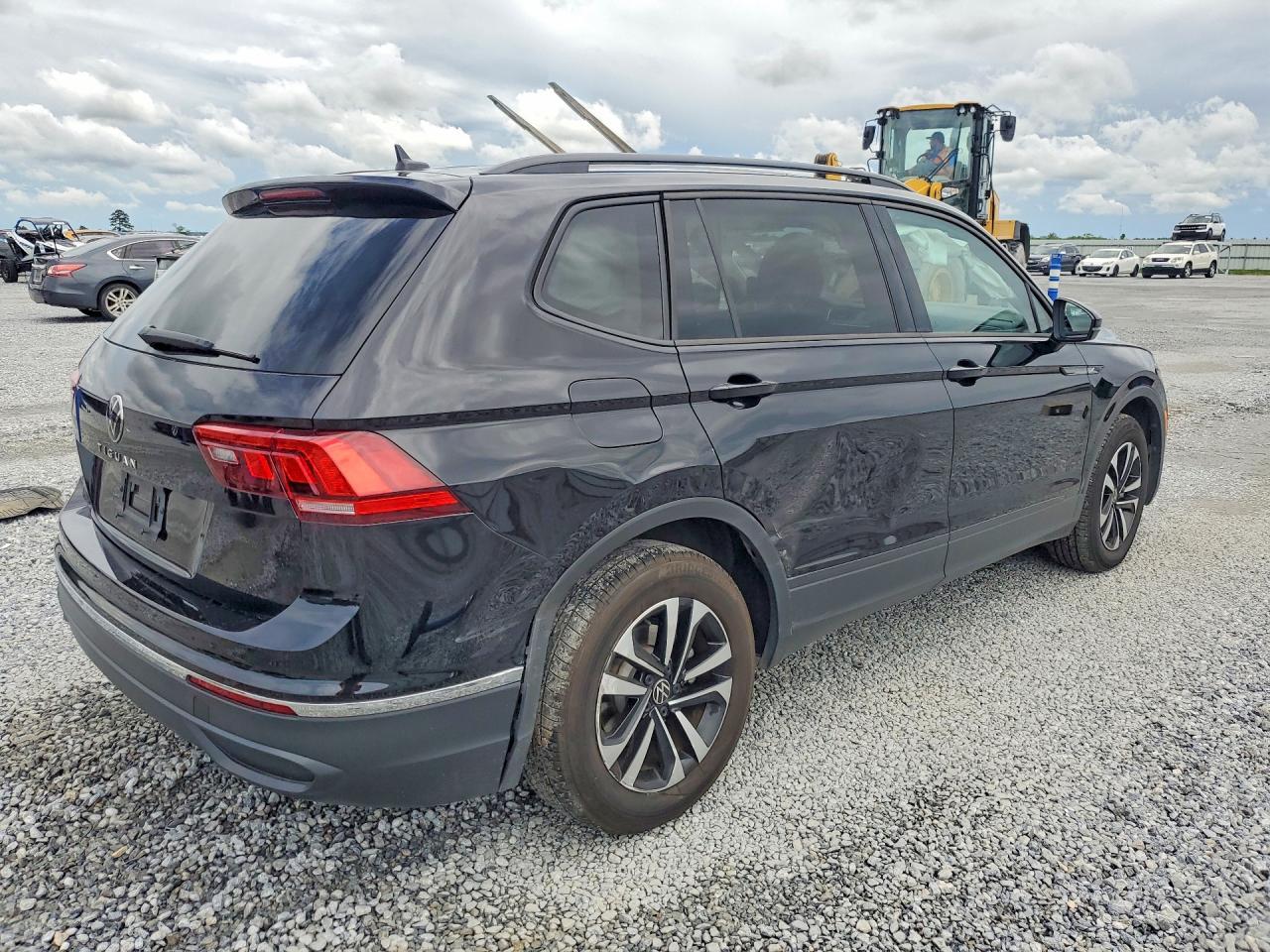 2024 Volkswagen Tiguan S - Фото 3