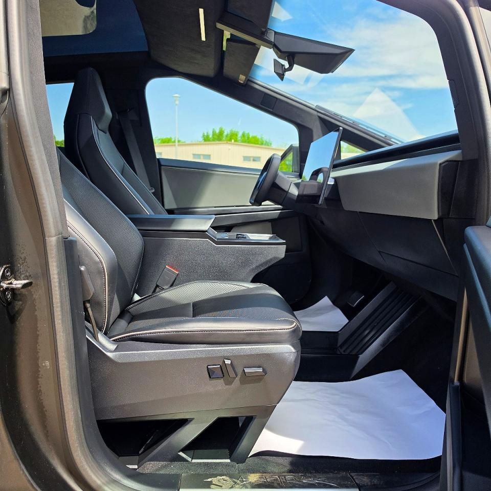 2024 Tesla Cybertruck - Фото 5