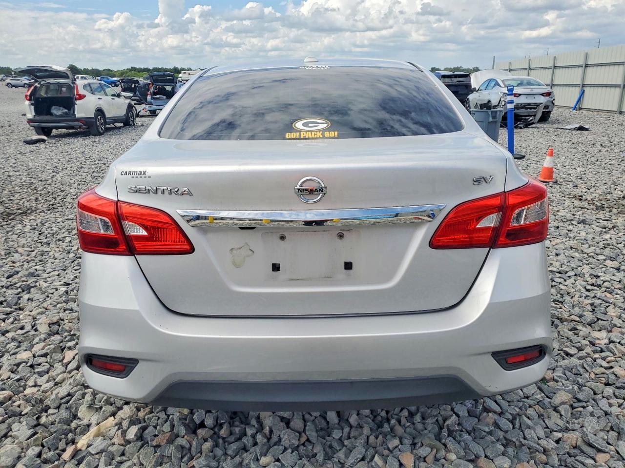 2018 Nissan Sentra Sv - Фото 6