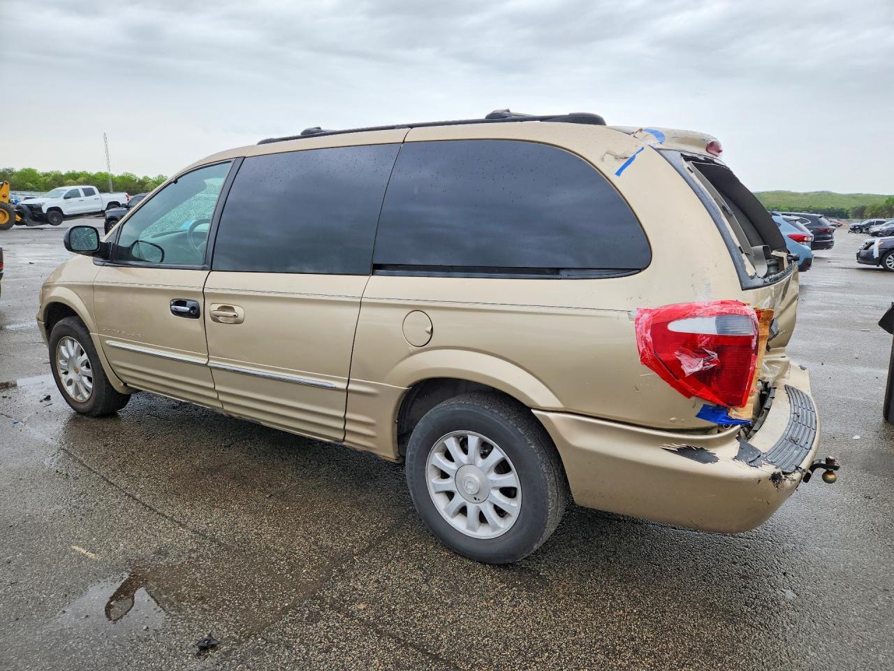 2001 Chrysler Town & Country Lxi - Фото 2