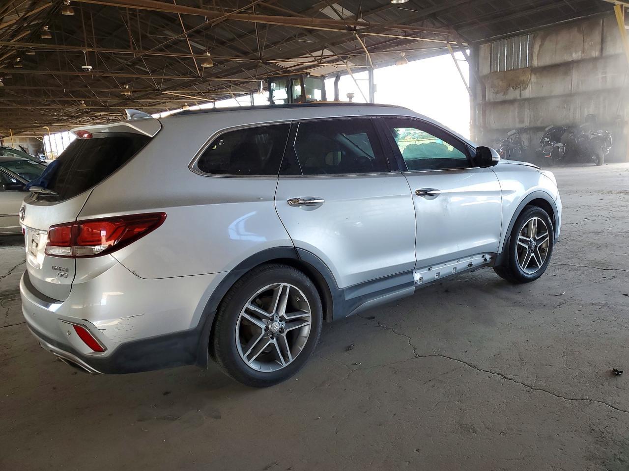 2017 Hyundai Santa Fe Limited Ultimate - Фото 3