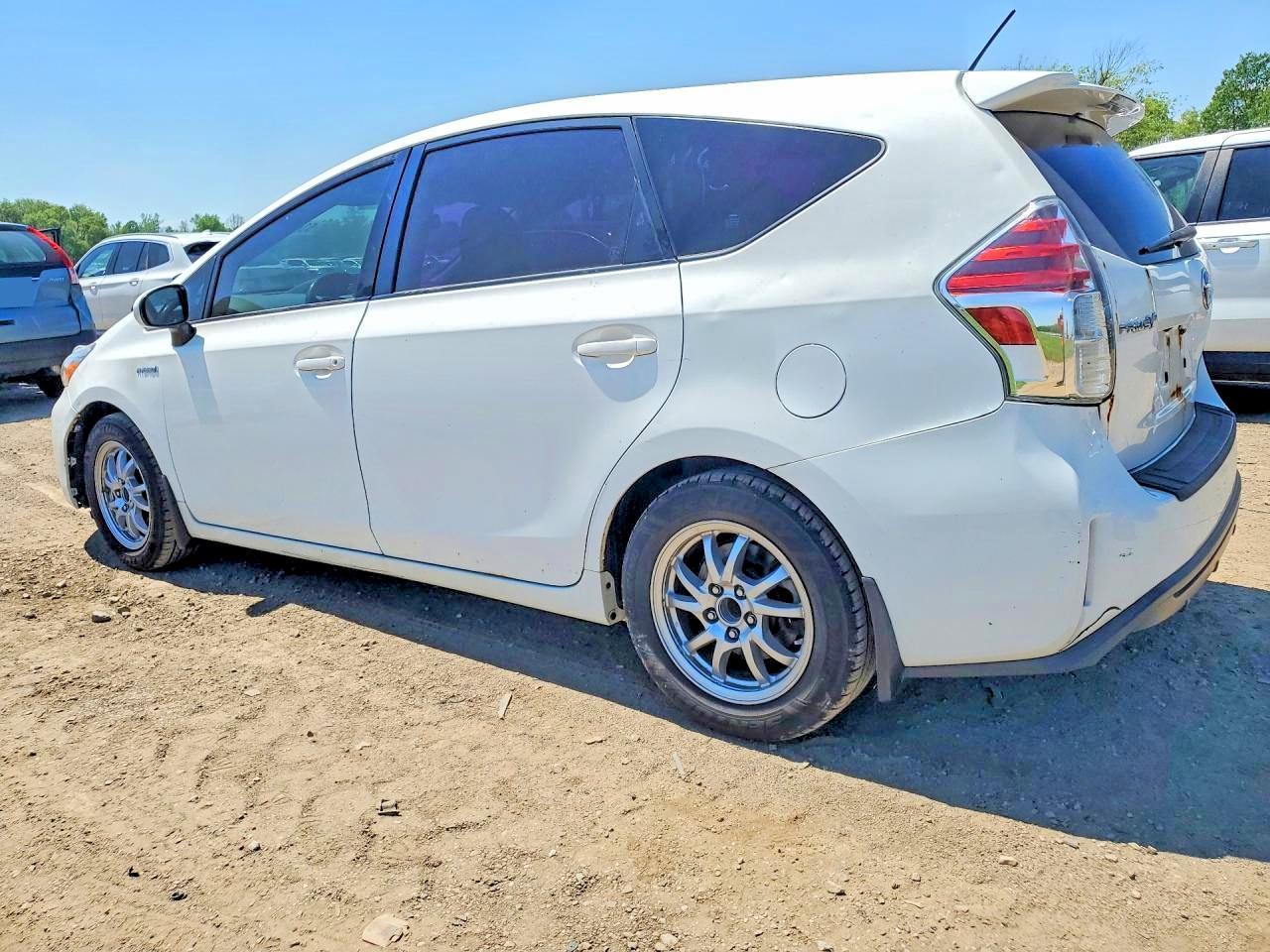2015 Toyota Prius V Two - Image 2